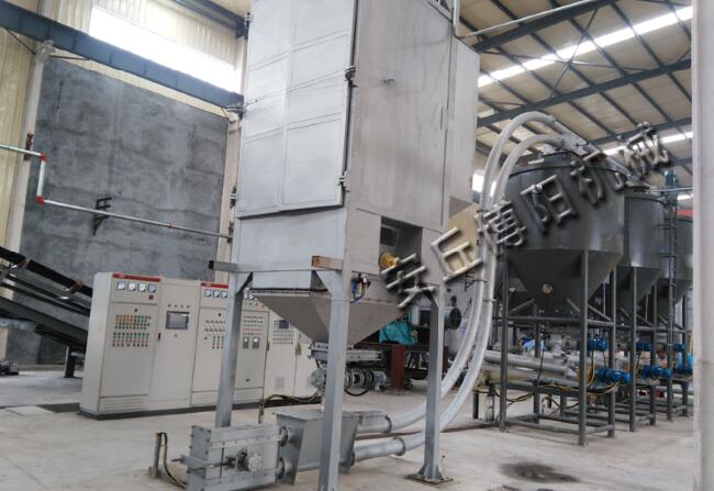 粉煤灰噸袋拆包機(jī)還可以應(yīng)用于哪些行業(yè)？