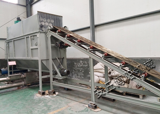 選購PP粉自動破袋機(jī),它的規(guī)格你了解了嗎