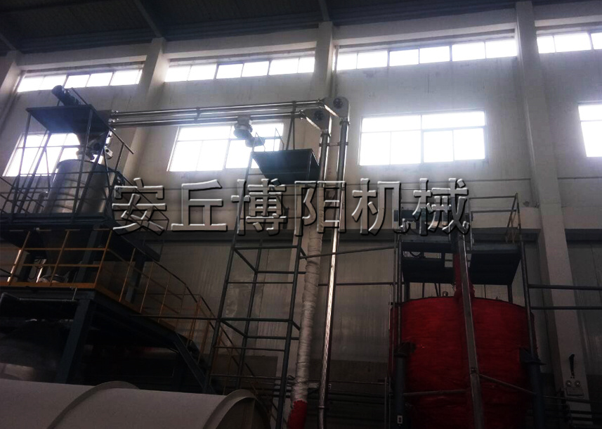 萘粉管鏈式提升機在使用時有哪些注意事項呢？