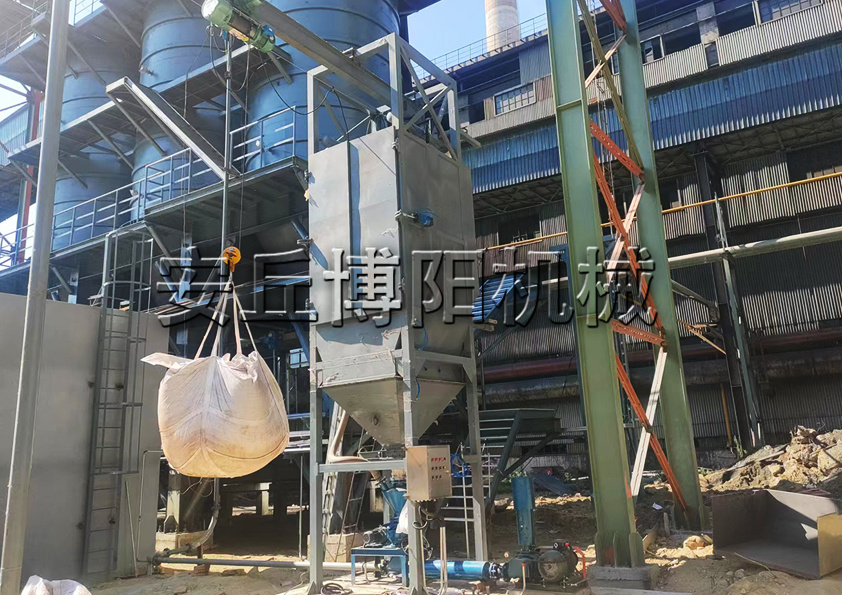 硫酸銨噸袋拆包機(jī)為啥被廣泛應(yīng)用于袋裝粉粒物料？